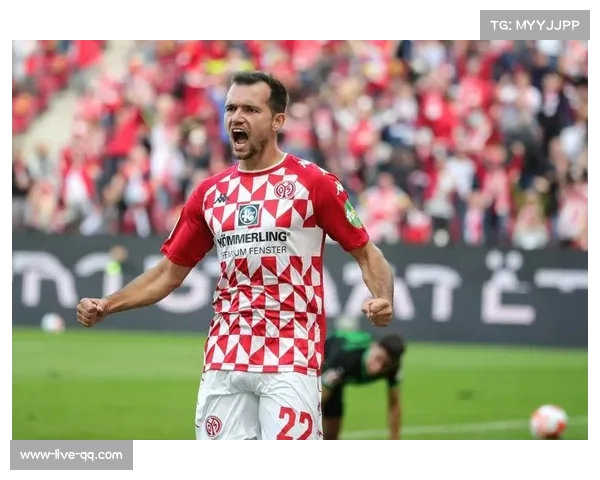 德甲赛场定位球得分率上升 成为中下游球队抢分关键